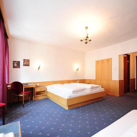 Hotel Krone Matrei am Brenner Zewnętrze zdjęcie