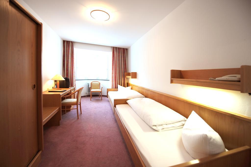 Hotel Krone Matrei am Brenner Zewnętrze zdjęcie