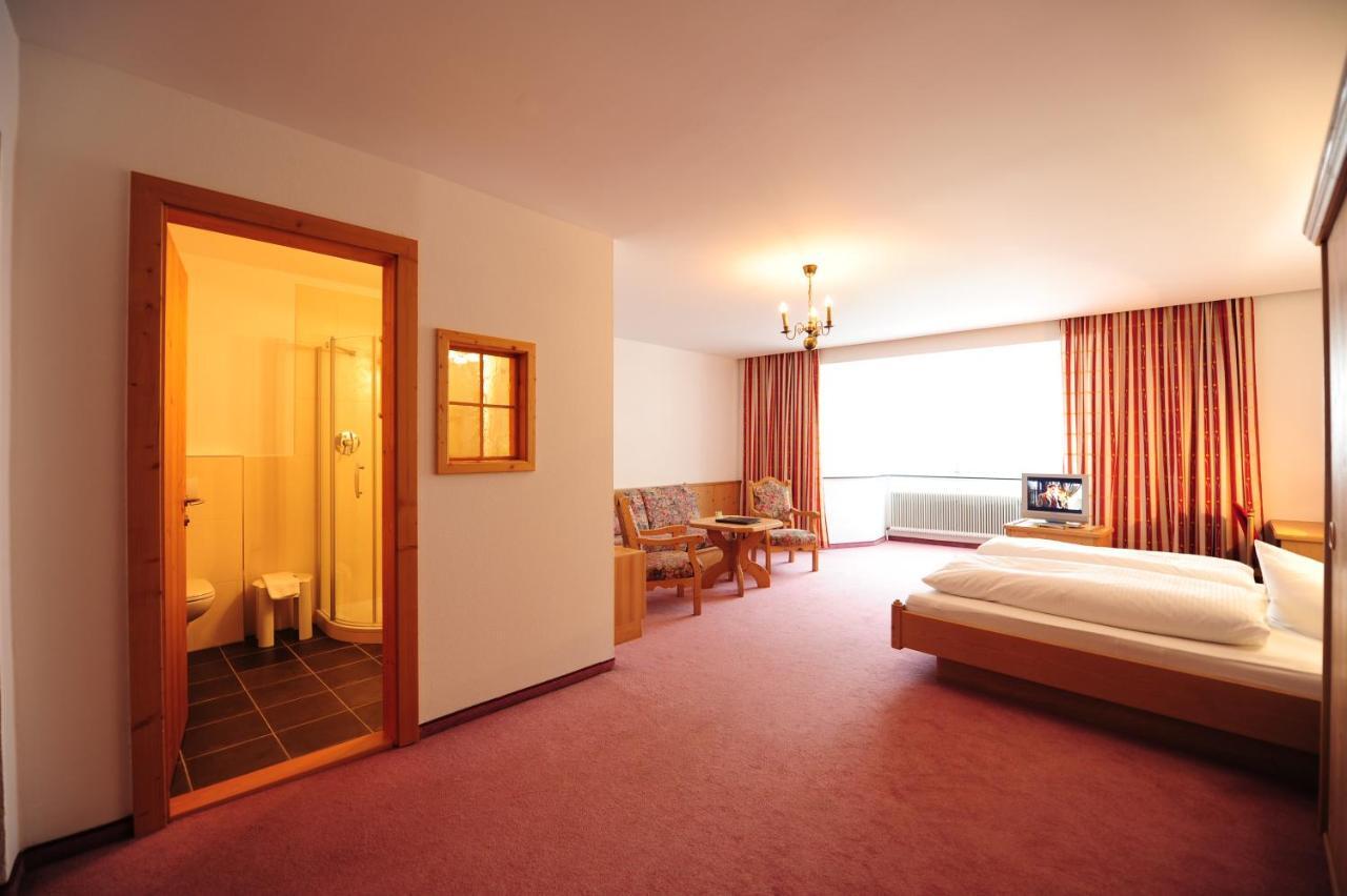 Hotel Krone Matrei am Brenner Zewnętrze zdjęcie
