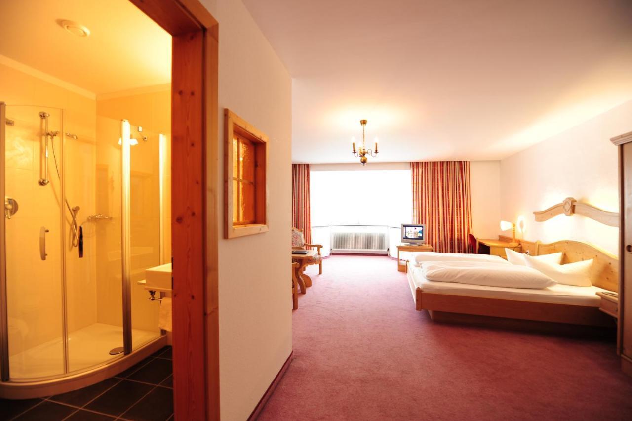 Hotel Krone Matrei am Brenner Zewnętrze zdjęcie