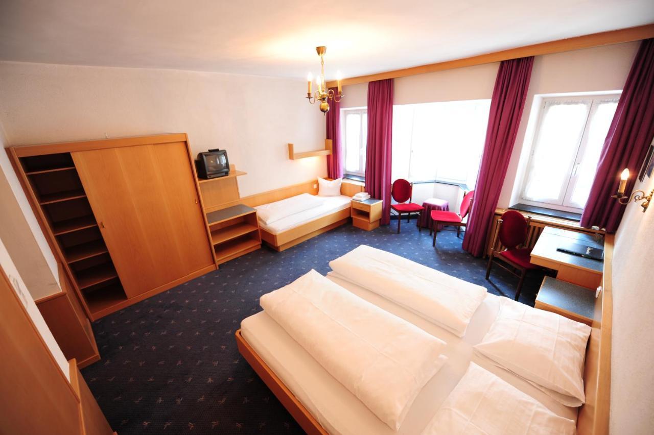 Hotel Krone Matrei am Brenner Zewnętrze zdjęcie