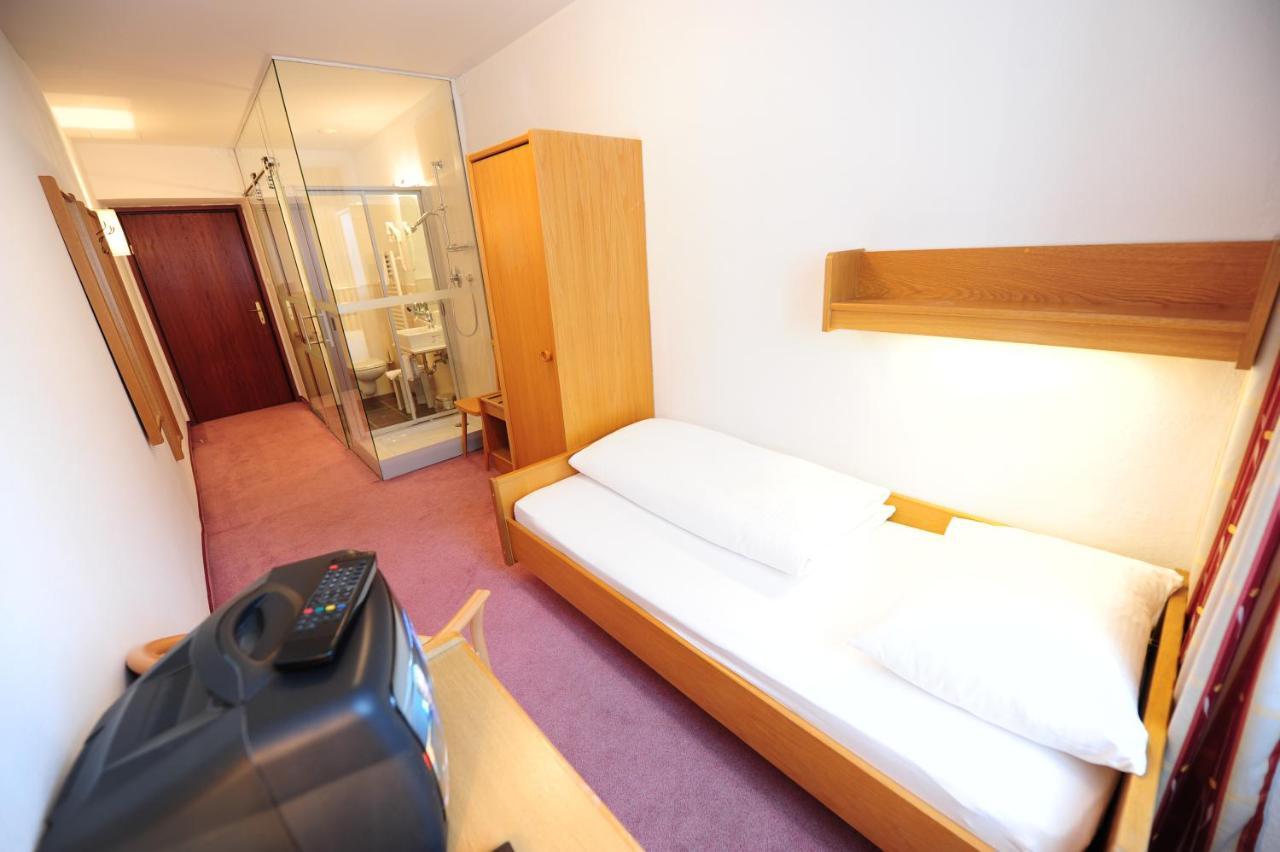 Hotel Krone Matrei am Brenner Zewnętrze zdjęcie