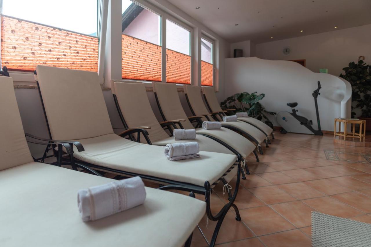 Hotel Krone Matrei am Brenner Zewnętrze zdjęcie