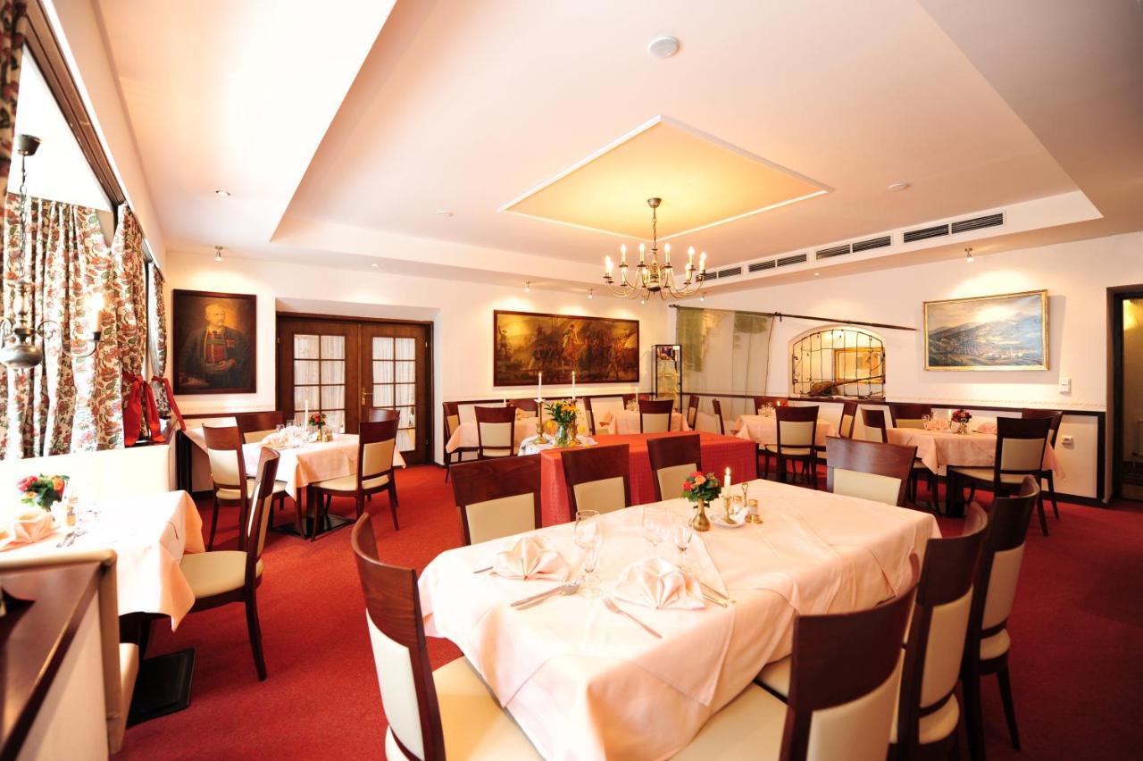 Hotel Krone Matrei am Brenner Zewnętrze zdjęcie