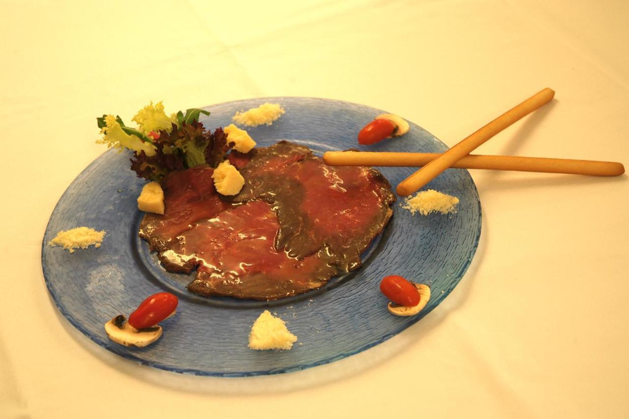 Hotel Krone Matrei am Brenner Zewnętrze zdjęcie