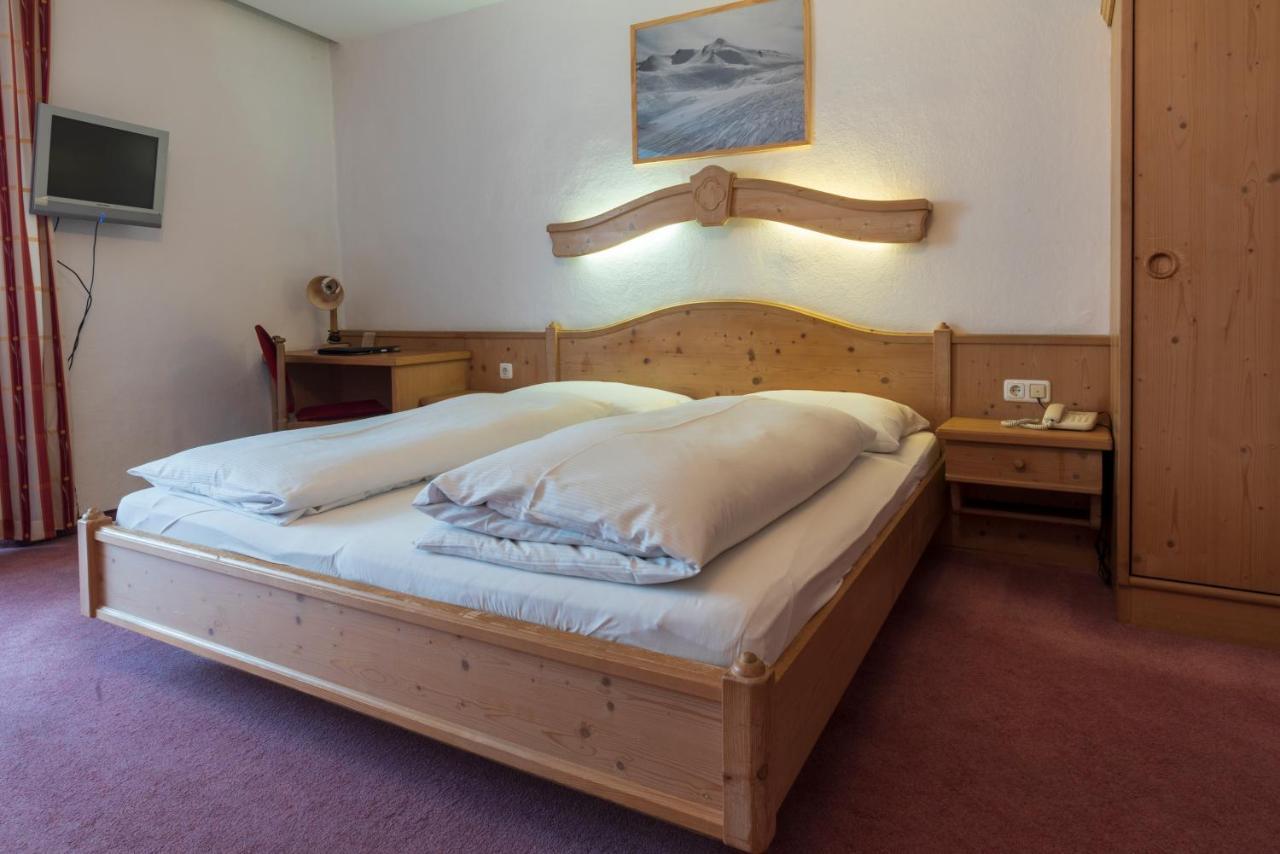 Hotel Krone Matrei am Brenner Zewnętrze zdjęcie